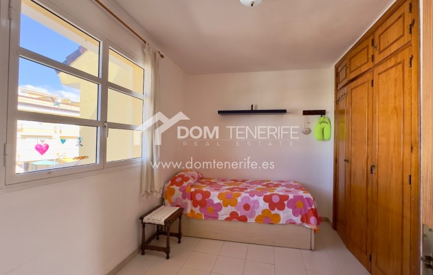 Venta - Chalet adosado -
Arona - Playa de Las Americas