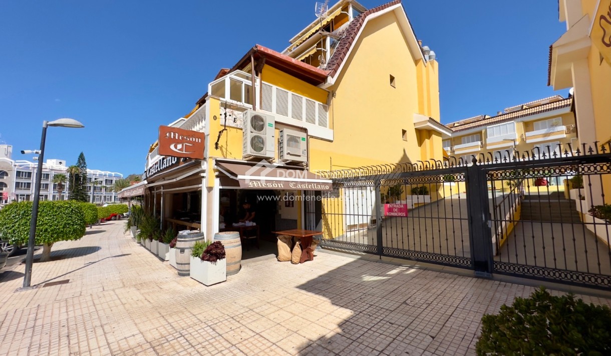 Venta - Chalet adosado -
Arona - Playa de Las Americas