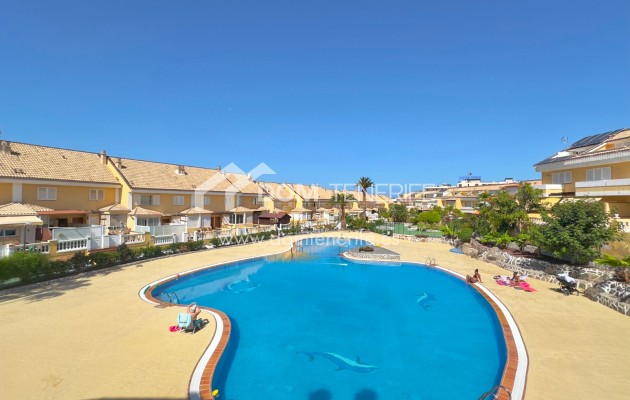 Venta - Chalet adosado -
Arona - Playa de Las Americas