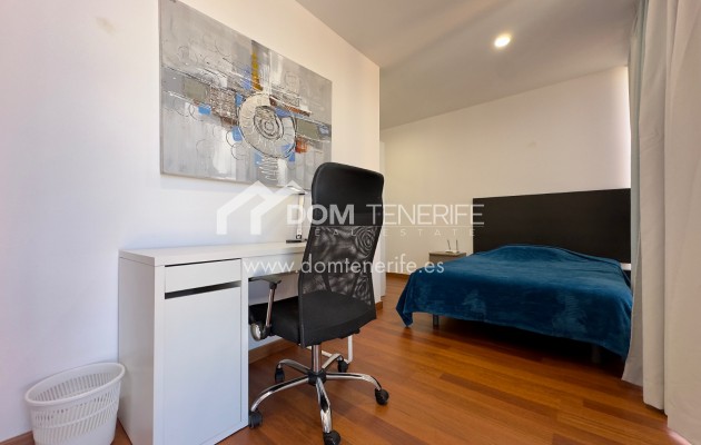 Short term rent - Townhouse -
Adeje - San Eugenio Alto