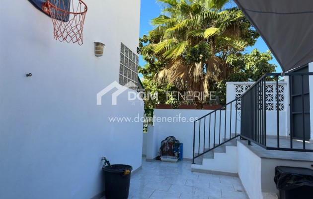 Sale - Townhouse -
Guía de Isora  - Playa La Arena