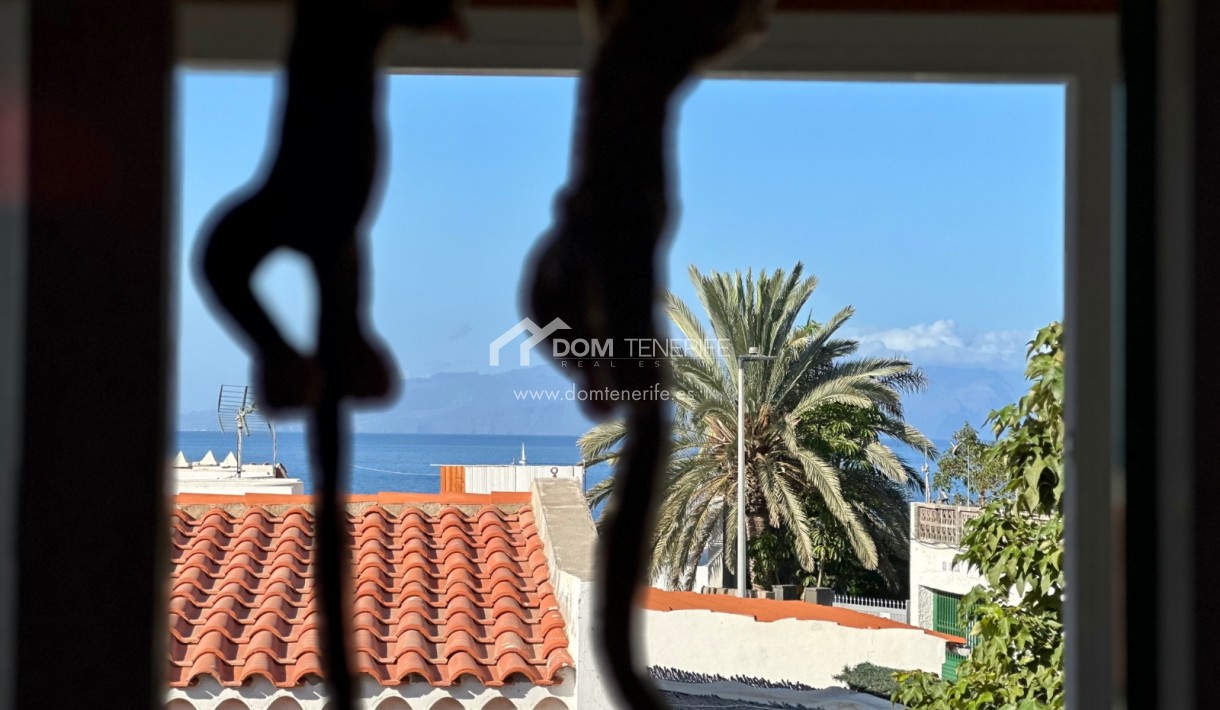 Sale - Townhouse -
Guía de Isora  - Playa La Arena