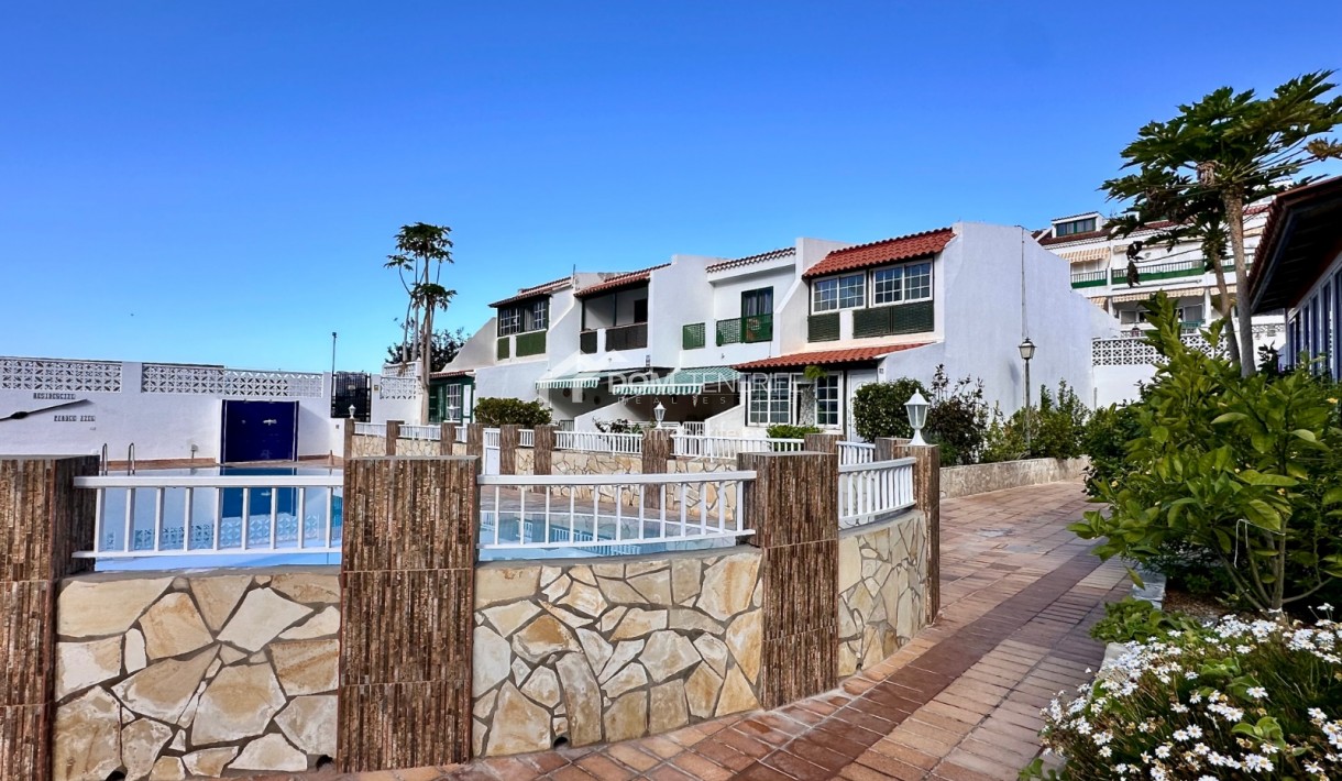 Sale - Townhouse -
Guía de Isora  - Playa La Arena