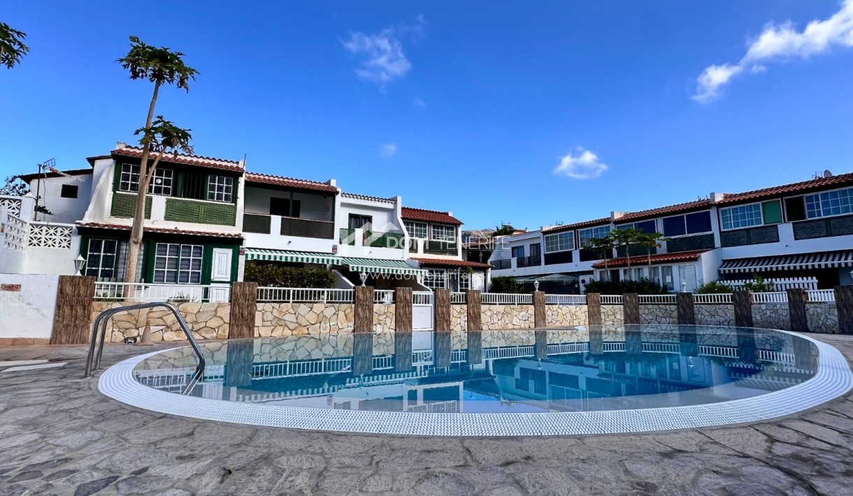 Sale - Townhouse -
Guía de Isora  - Playa La Arena