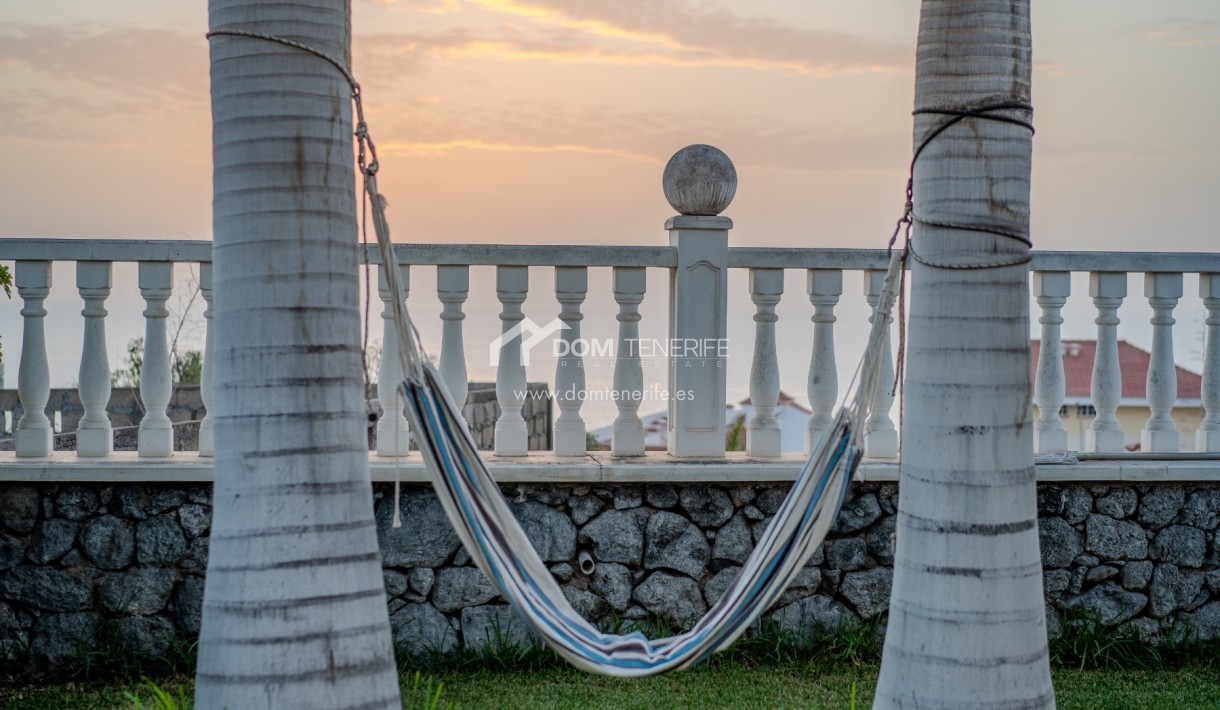 Venta - Chalet independiente -
Guía de Isora  - Playa La Arena