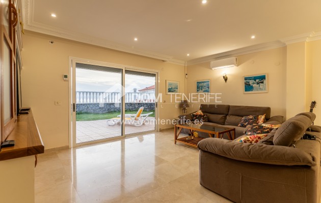 Venta - Chalet independiente -
Guía de Isora  - Playa La Arena