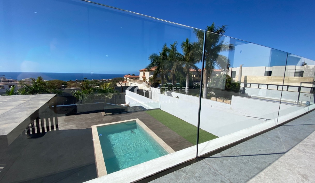 Venta - Chalet independiente -
Adeje - El Madroñal