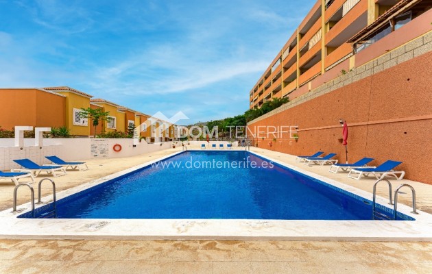 Sale - Townhouse -
Adeje - Roque del Conde