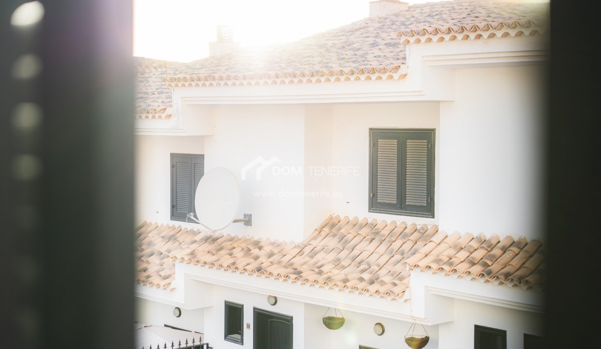 Sale - Semi-detached house -
Arona - Chayofa