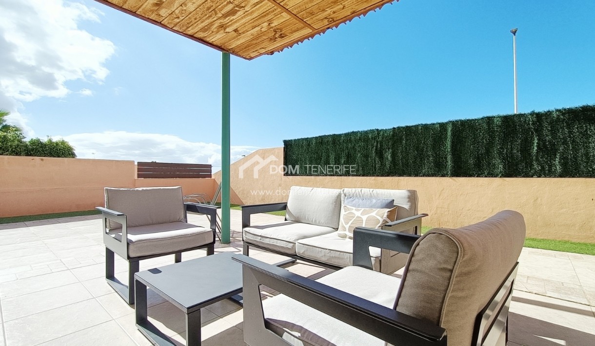 Sale - Bungalow -
Adeje - El Madroñal