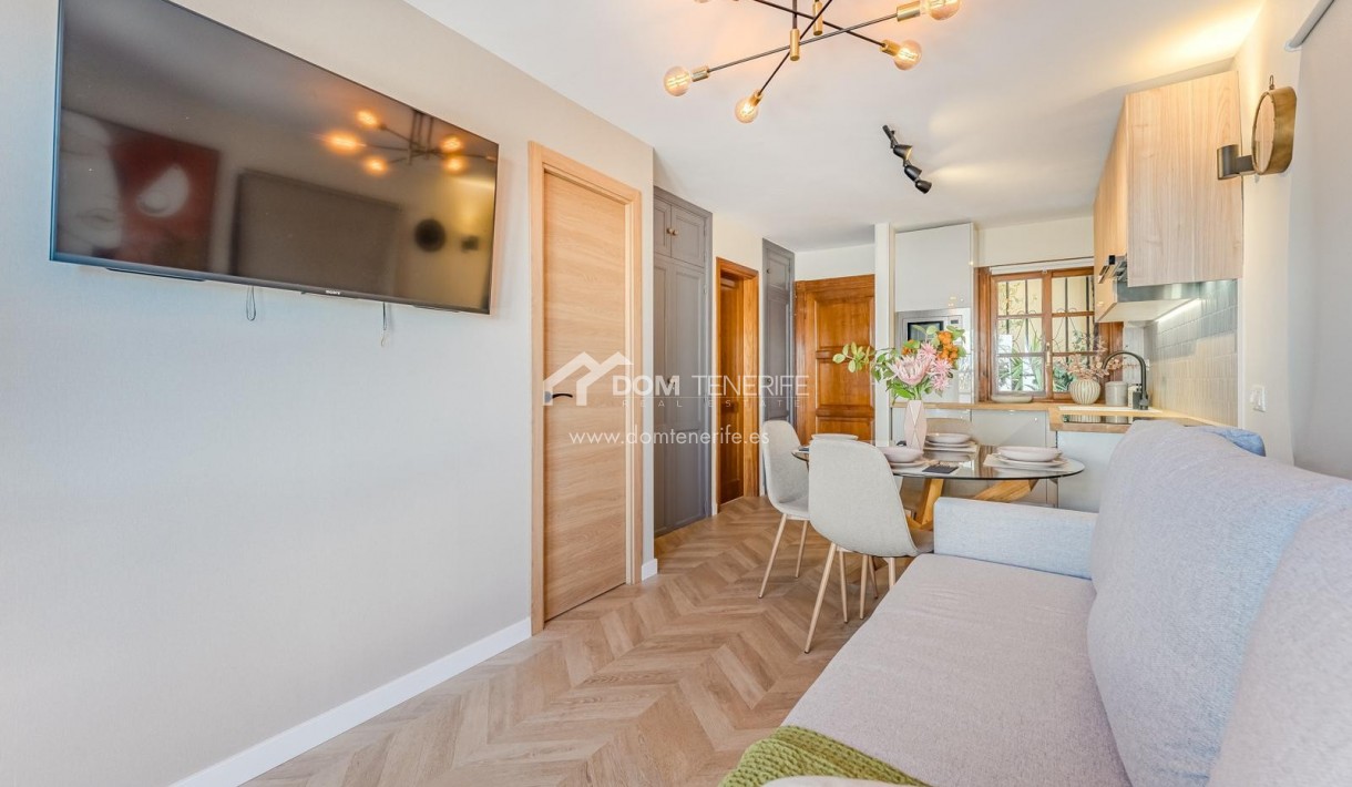 Sale - Apartment -
Adeje - San Eugenio Alto
