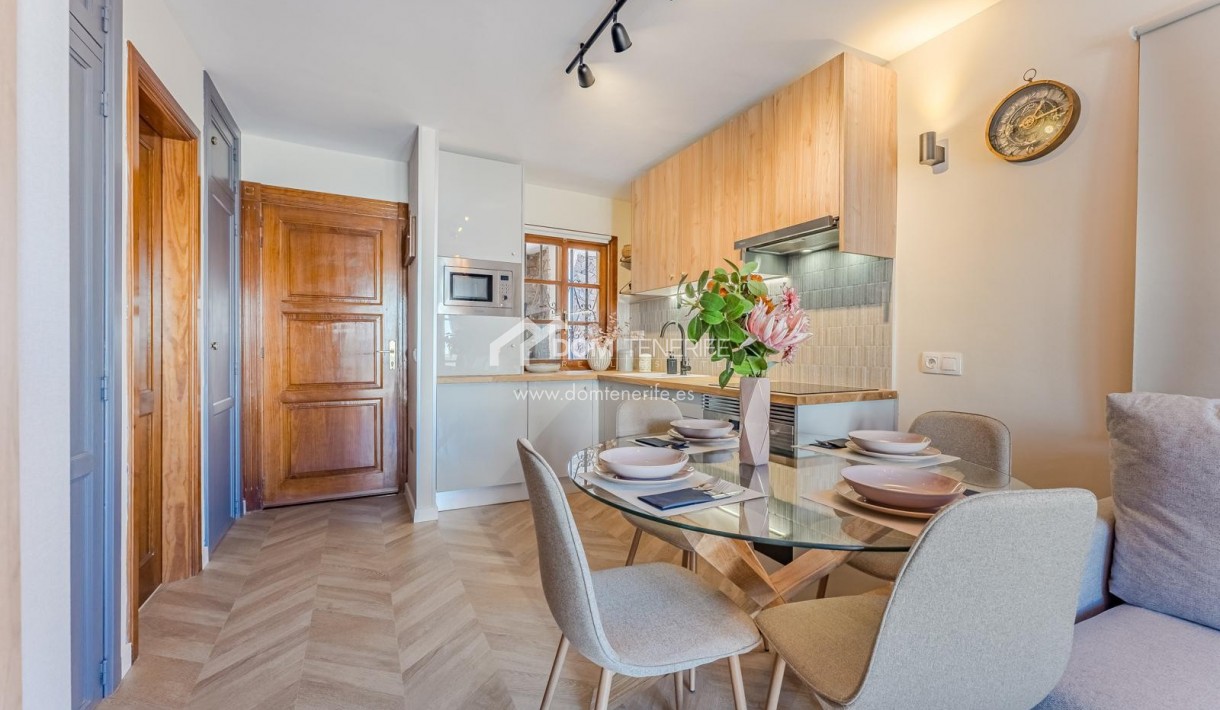 Sale - Apartment -
Adeje - San Eugenio Alto