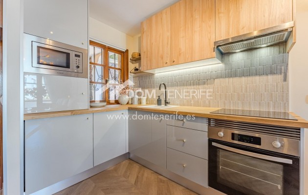 Sale - Apartment -
Adeje - San Eugenio Alto