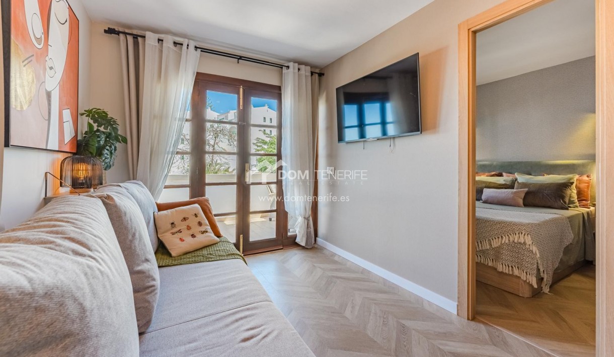 Sale - Apartment -
Adeje - San Eugenio Alto