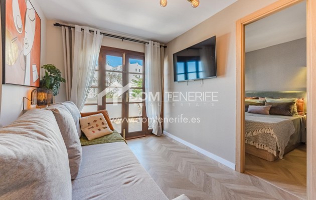 Sale - Apartment -
Adeje - San Eugenio Alto