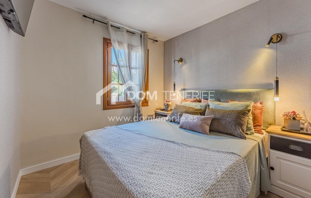 Sale - Apartment -
Adeje - San Eugenio Alto