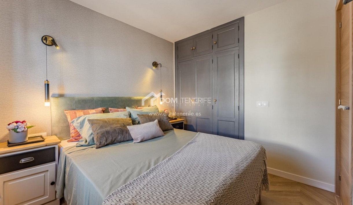 Sale - Apartment -
Adeje - San Eugenio Alto