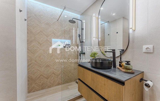 Sale - Apartment -
Adeje - San Eugenio Alto