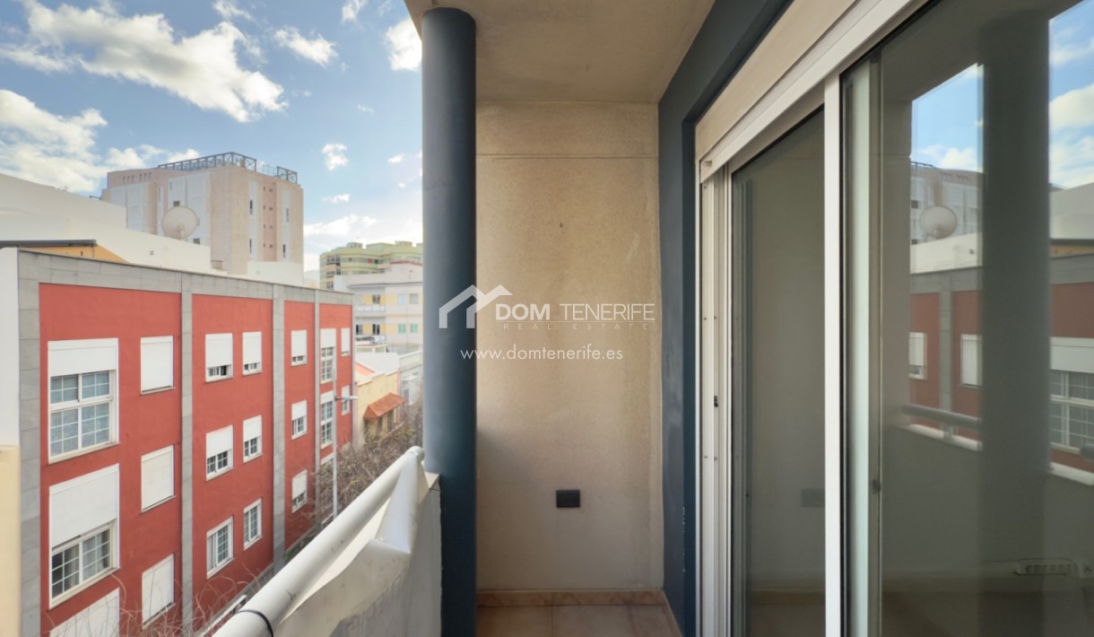 Venta - Apartamento -
Santa Cruz de Tenerife