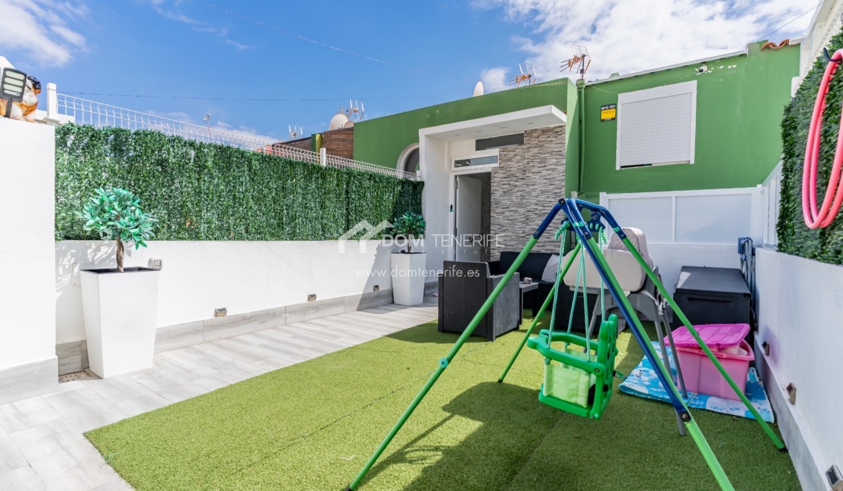 Sale - Townhouse -
Adeje - Los Menores