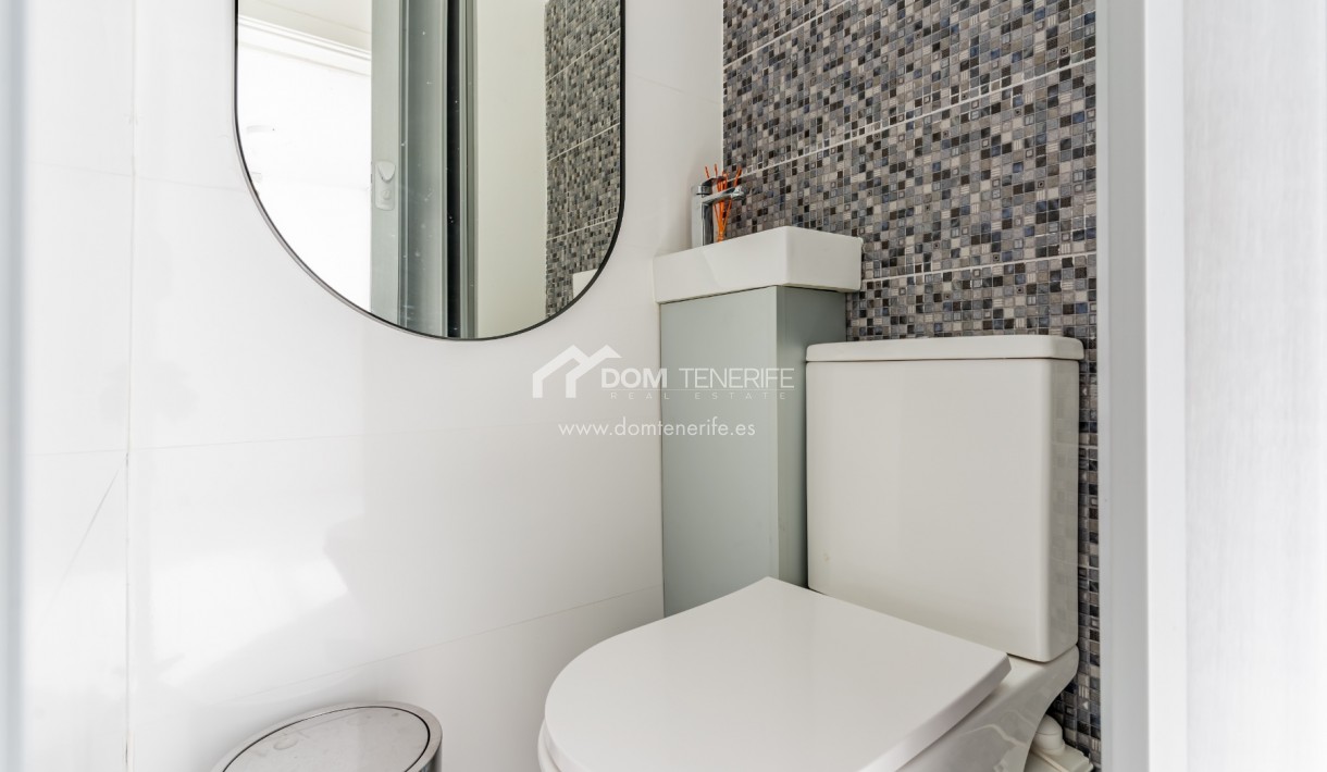 Sale - Townhouse -
Adeje - Los Menores
