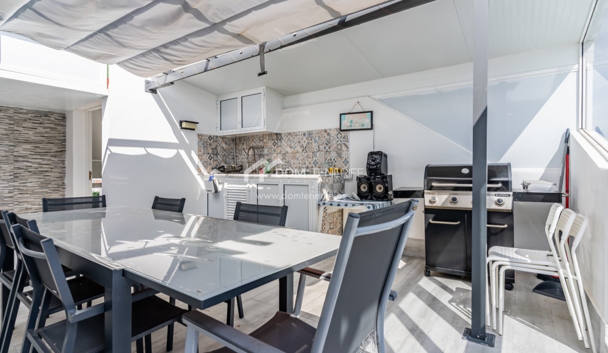 Sale - Townhouse -
Adeje - Los Menores