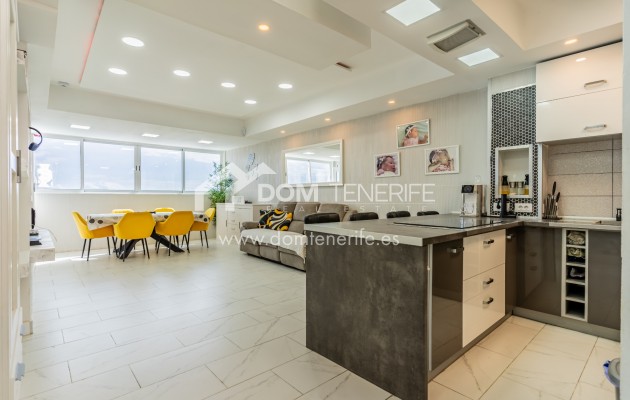 Sale - Townhouse -
Adeje - Los Menores