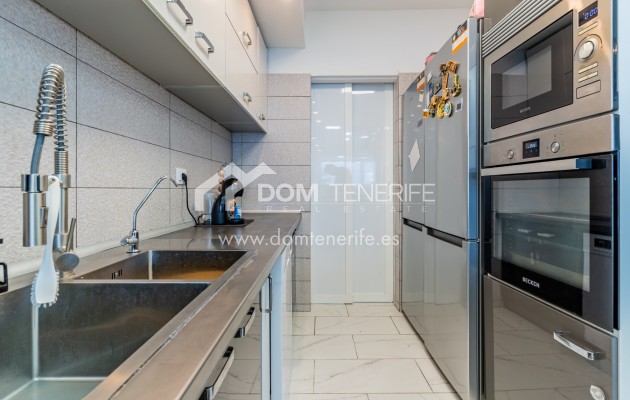 Sale - Townhouse -
Adeje - Los Menores