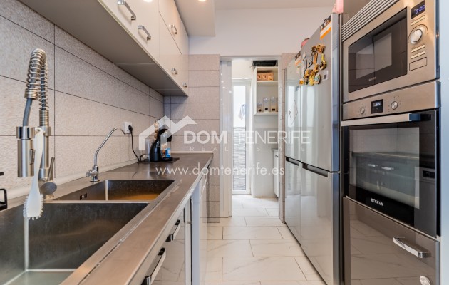 Sale - Townhouse -
Adeje - Los Menores