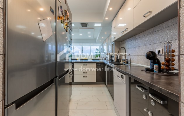 Sale - Townhouse -
Adeje - Los Menores