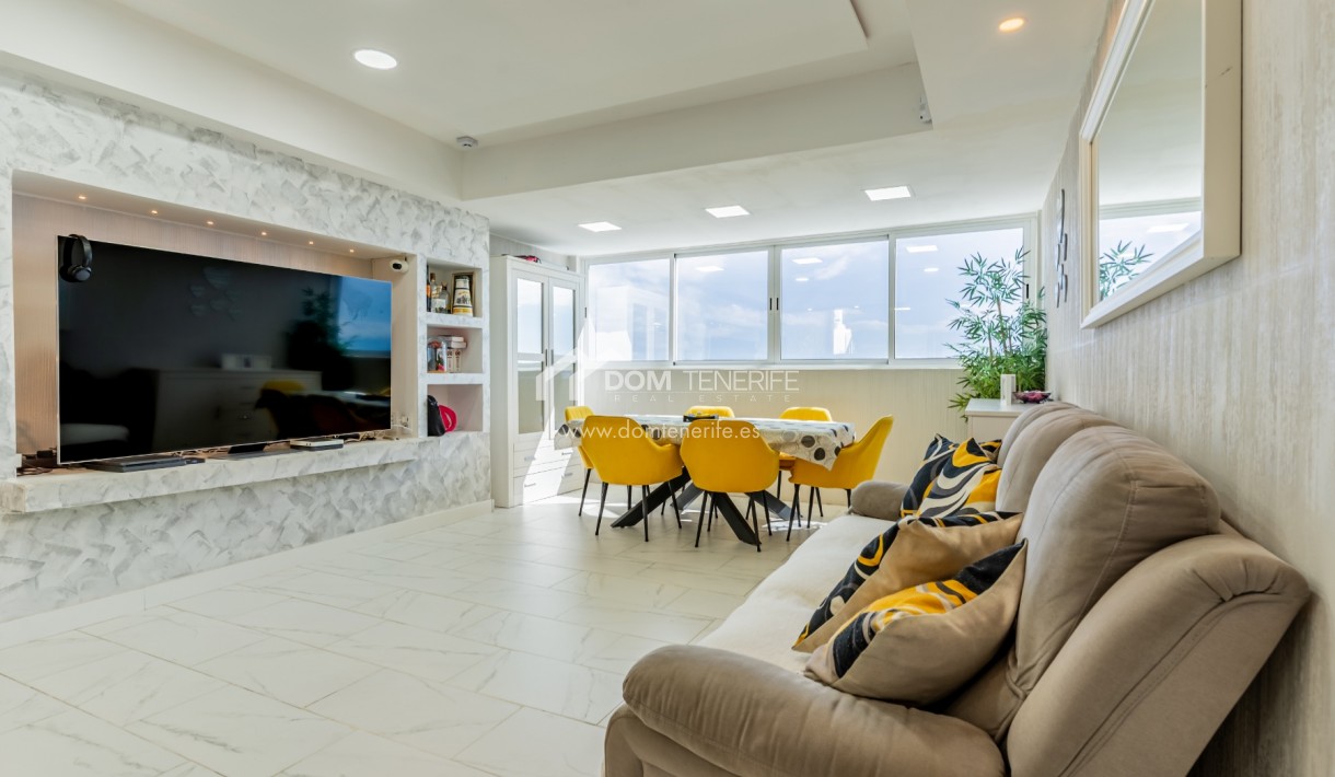 Sale - Townhouse -
Adeje - Los Menores