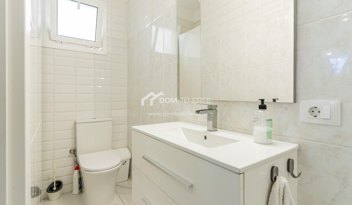 Sale - Townhouse -
Adeje - Los Menores