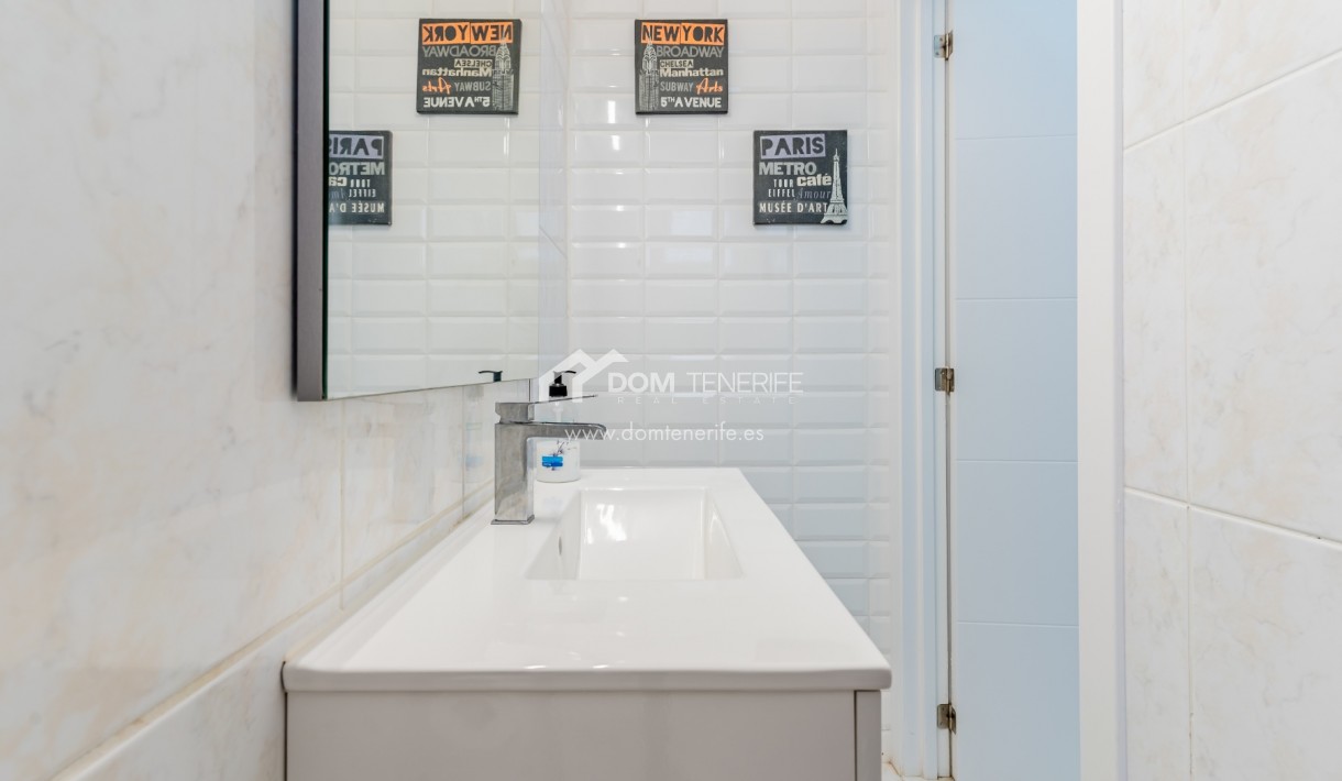Sale - Townhouse -
Adeje - Los Menores