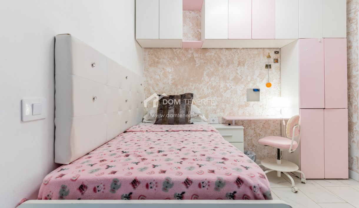 Sale - Townhouse -
Adeje - Los Menores