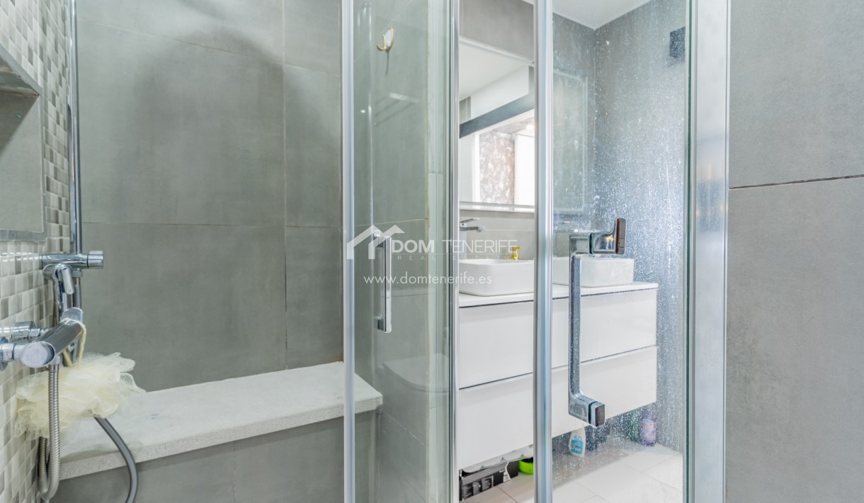 Sale - Townhouse -
Adeje - Los Menores
