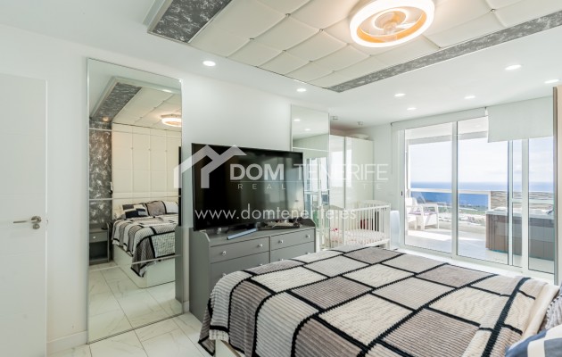 Sale - Townhouse -
Adeje - Los Menores