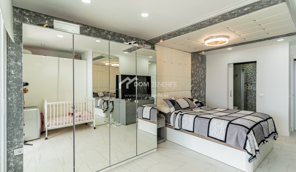 Sale - Townhouse -
Adeje - Los Menores