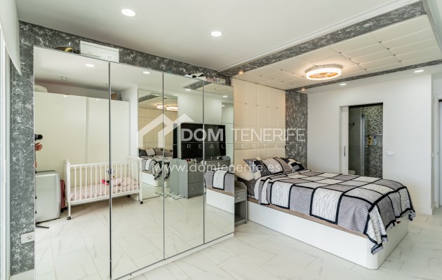 Sale - Townhouse -
Adeje - Los Menores