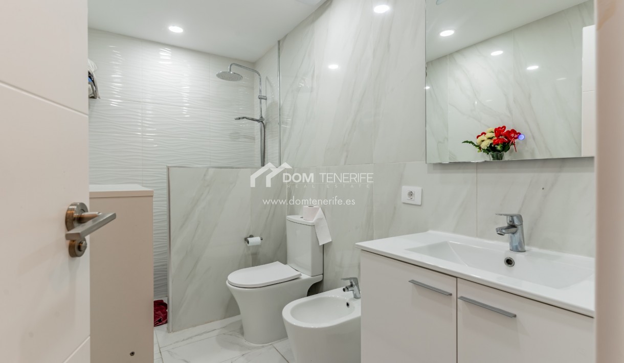 Sale - Townhouse -
Adeje - Los Menores