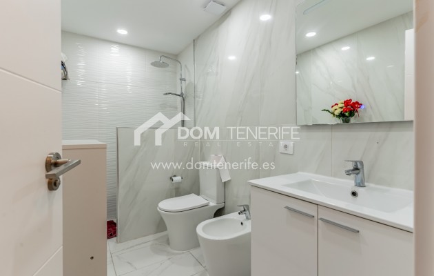 Sale - Townhouse -
Adeje - Los Menores