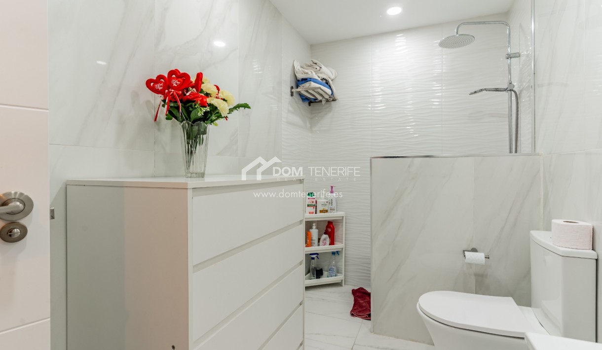 Sale - Townhouse -
Adeje - Los Menores