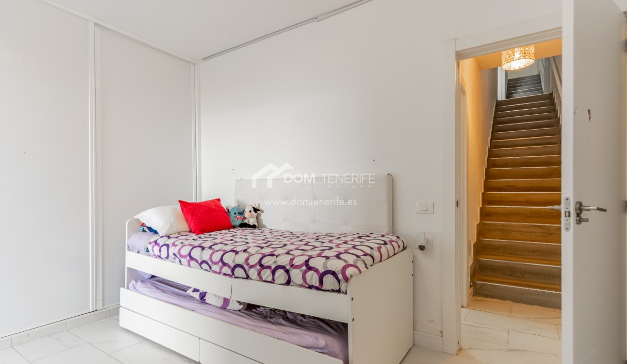 Sale - Townhouse -
Adeje - Los Menores