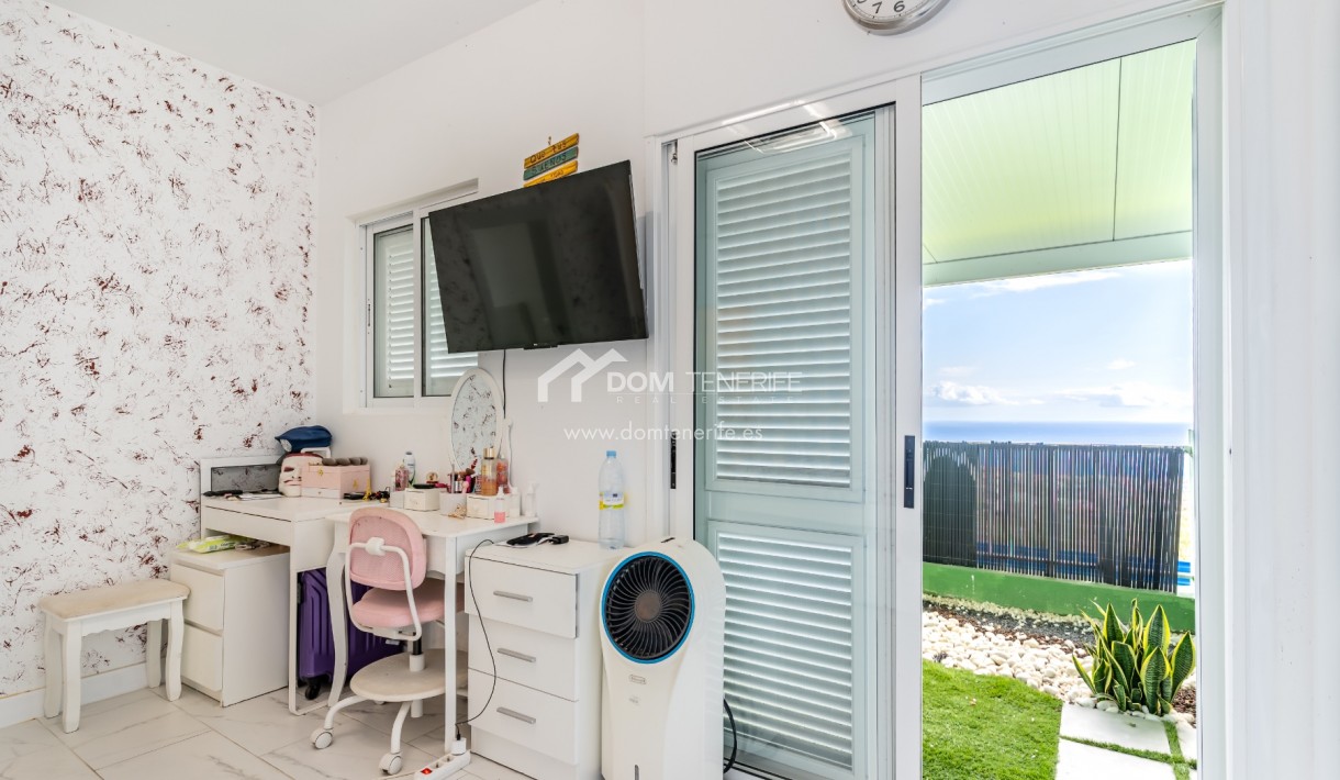 Sale - Townhouse -
Adeje - Los Menores