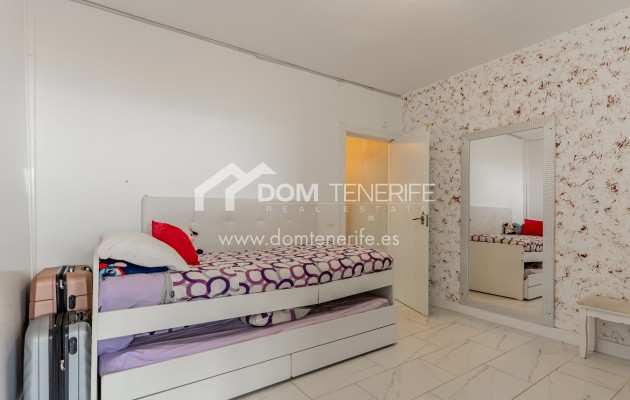 Sale - Townhouse -
Adeje - Los Menores
