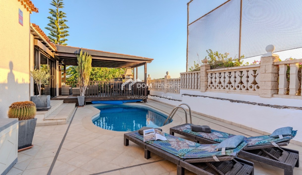 Sale - Villa -
San Miguel de Abona - Amarilla Golf