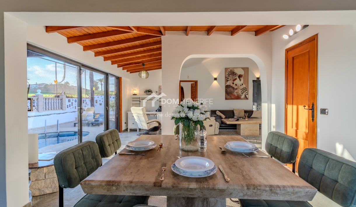 Sale - Villa -
San Miguel de Abona - Amarilla Golf