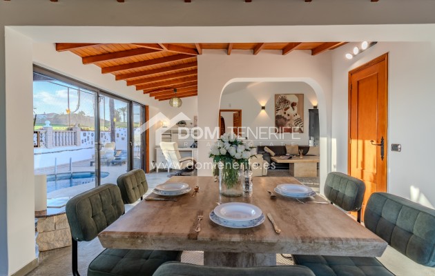 Sale - Villa -
San Miguel de Abona - Amarilla Golf