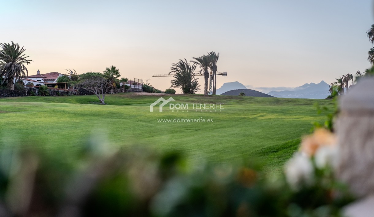 Sale - Villa -
San Miguel de Abona - Amarilla Golf