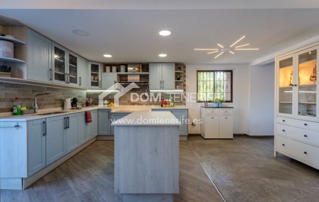 Sale - Villa -
San Miguel de Abona - Amarilla Golf