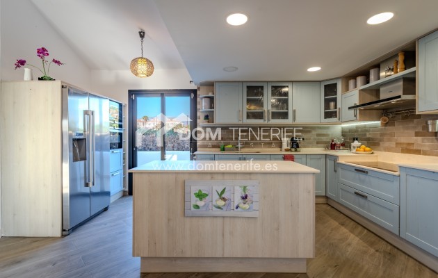 Sale - Villa -
San Miguel de Abona - Amarilla Golf